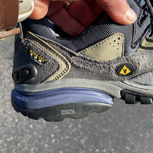 Vasque Gore-Tex XCR hiking shoes women’s size 7.5 or 38. - Picture 2 of 9